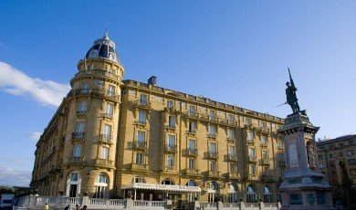 Escapadas de lujo en España: Dos hoteles de cinco estrellas: Hotel María Cristina y The Ritz-Carlton, Abama